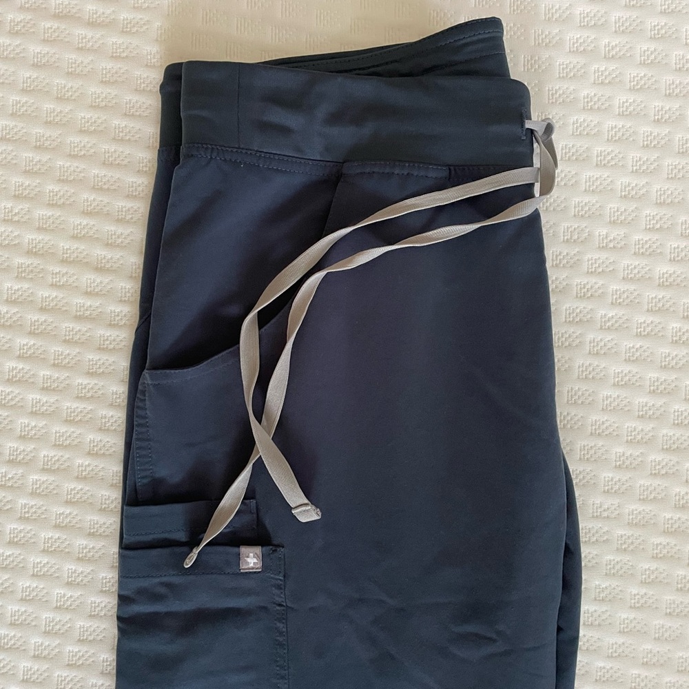 FIGS Cade Cargo scrub pants